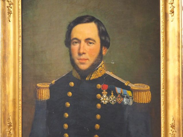Ecole française XIXème.  "portrait d'officier de marine" Huile sur toi