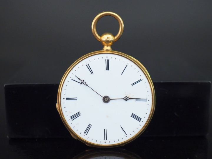 BARDON, à Montpellier Montre de col Napoléon III en or jaune 750.  Cad