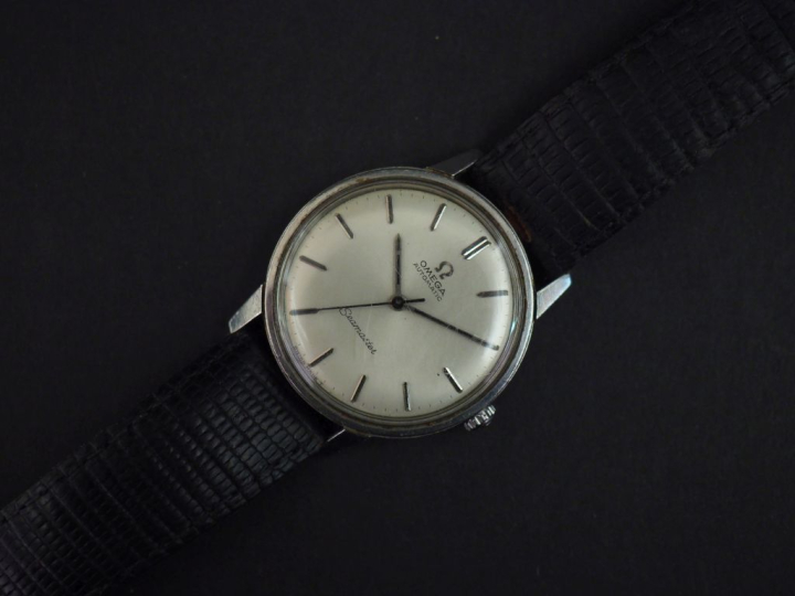 OMEGA, Seamaster Automatic Montre bracelet en acier.  Cadran rond à in