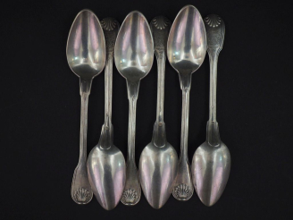 Vente aux enchères Suite de cinq petites cuillères en argent 925, poinçon Minerve, modèle