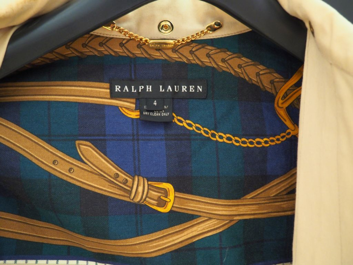 RALPH LAUREN Trench beige en coton (100%). Deux poches à rabat à l'ava