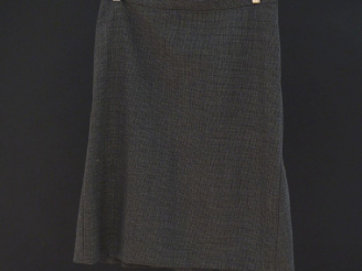 Vente aux enchères MOSCHINO,  Jupe en laine (100%) noire et grise.  Fermetre sur le côté 