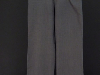 Vente aux enchères CERRUTI, 1881 Pantalon gris en soie (100%). Cinq poches.  Taille. 40