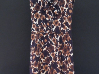 Vente aux enchères TARA JARMON,  Robe en soie (100%), à imprimé dans les tons bruns, marr