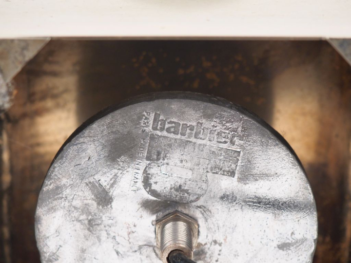 BARBIER.  Lampe de salon 1970  en métal chromé. Signée  H. 47 cm avec 