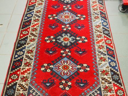 Tapis galerie. Dim. 466 x 89 cm