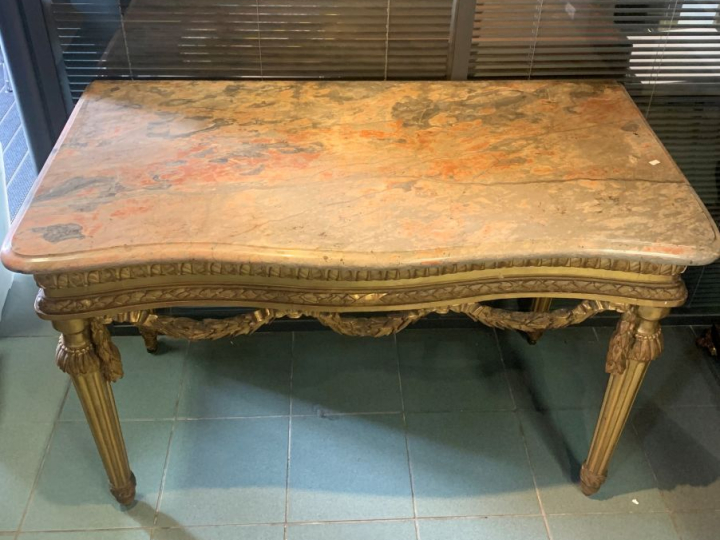 Console à quatre pieds Napoléon III de style Louis XVI , en bois sculp