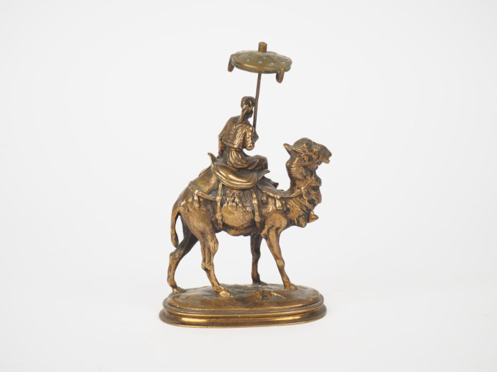 Sujet en bronze fin XIXème début XXème "oriental sur un chameau", port