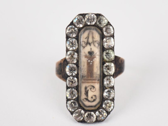Vente aux enchères Bague de forme marquise Louis XVI en argent et argent doré, à décor pe