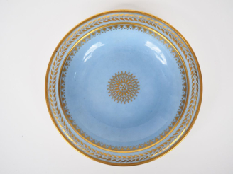 Vente aux enchères Manufacture royale de SEVRES pour le Château de SAINT CLOUD. Coupelle 