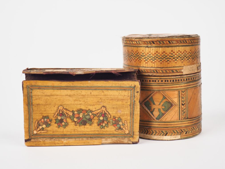 Boîte cylindrique fin XVIIIème - début XIXème en marqueterie de paille