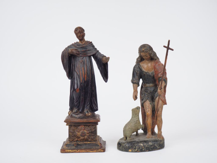Ecole française XVIIIème.  "Saint personnage en pied". Sujet en bois s