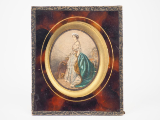 Vente aux enchères Gravure miniature XIXème en couleur figurant un portrait de Reine, dan