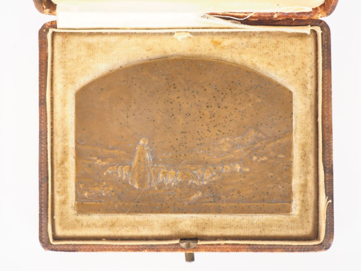 Léo LAPORTE-BLAIRSY. "Bergère et son troupeau". Paire de médailles en 