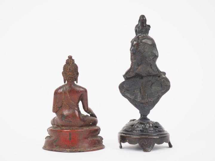 Chine XIXème.  Bouddha chinois en méditation. H. 13 cm Chine XXème. Bo