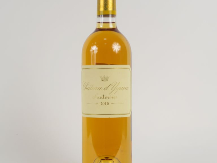 1 BOUTEILLE CHÂTEAU D'YQUEM 1er CCS SAUTERNES - 2010