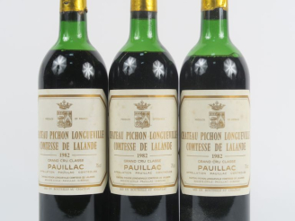 Vente aux enchères 3 BOUTEILLES CHÂTEAU PICHON LONGUEVILLE COMTESSE DE LALANDE - 1982 - 1