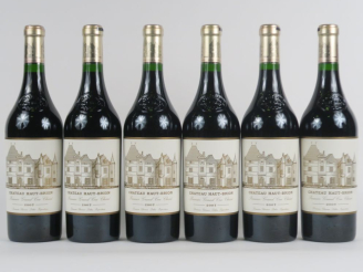 Vente aux enchères 6 BOUTEILLES CHÂTEAU HAUT BRION 1er GCC GRAVES - 2007 - CBO