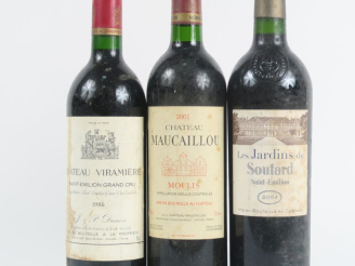 Vente aux enchères 3 BOUTEILLES : 1 CHÂTEAU MAUCAILLOU MOULIS 2001 - 1 CHÂTEAU VIRAMIÈRE 