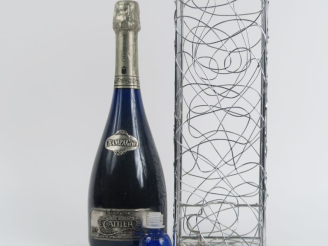 Vente aux enchères 1 BOUTEILLE CHAMPAGNE CATTIER - COFFRET