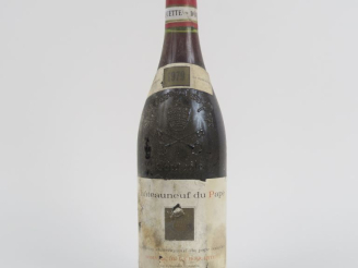 Vente aux enchères 1 BOUTEILLE CHÂTEAUNEUF DU PAPE DOMAINE DE LA ROUQUETTE - 1979 - EA