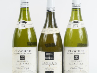 Vente aux enchères 3 BOUTEILLES TOQUES ET CLOCHERS 2014 : 2 CLOCHER DE ROQUETAILLADE - 1 