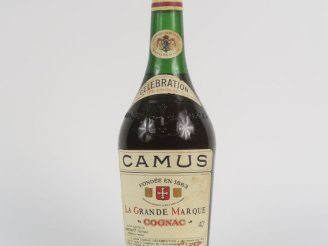 Vente aux enchères 1 BOUTEILLE COGNAC LA GRANDE MARQUE 'CELEBRATION' - PAPIER DE SOIE