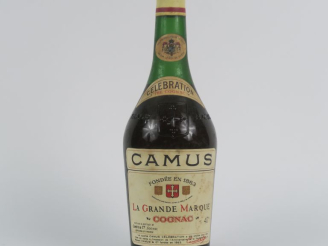 Vente aux enchères 1 BOUTEILLE COGNAC LA GRANDE MARQUE 'CELEBRATION' - PAPIER DE SOIE