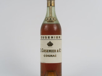 Vente aux enchères 1 VIEILLE BOUTEILLE COGNAC E. CUSENIER   CIE