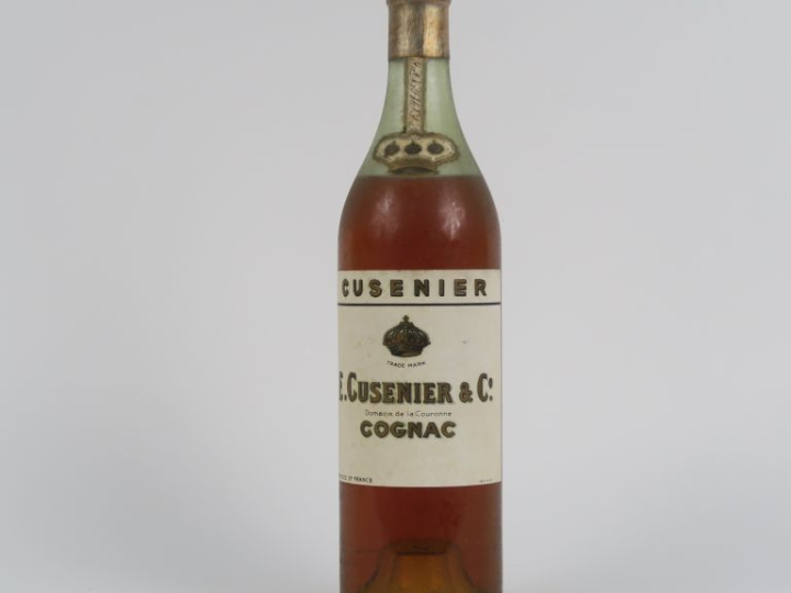 1 VIEILLE BOUTEILLE COGNAC E. CUSENIER   CIE