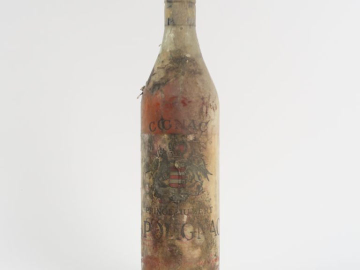 1 BOUTEILLE COGNAC PRINCE HUBERT DE POLIGNAC - EA/PAPIER DE SOIR COLLÉ