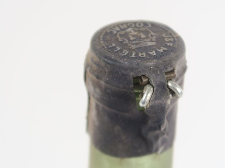 1 VIEILLE BOUTEILLE COGNAC MARTELL *** - CAPS ÉTAIN/BS