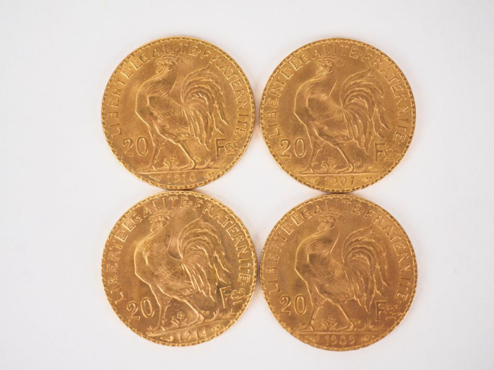 Quatre pièces de 20 Francs or, 1907, 1909, 1910 et 1914.  FRAIS ACHETE