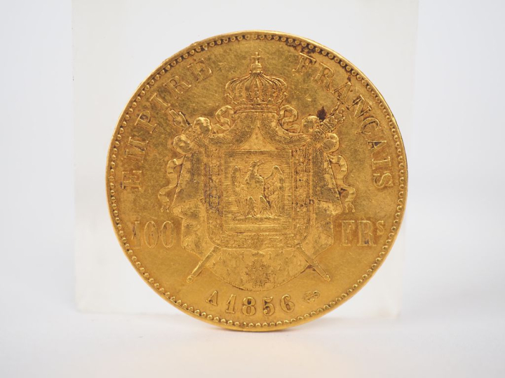 Une pièce de 100 Francs or, 1856-A.  FRAIS ACHETEURS 10% HT.   