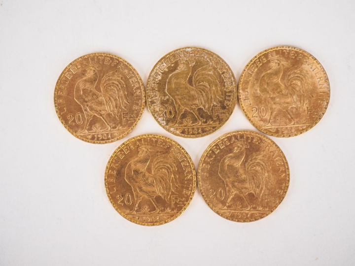 Cinq pièces de 20 Francs or, 1904. FRAIS ACHETEURS 10% HT.   