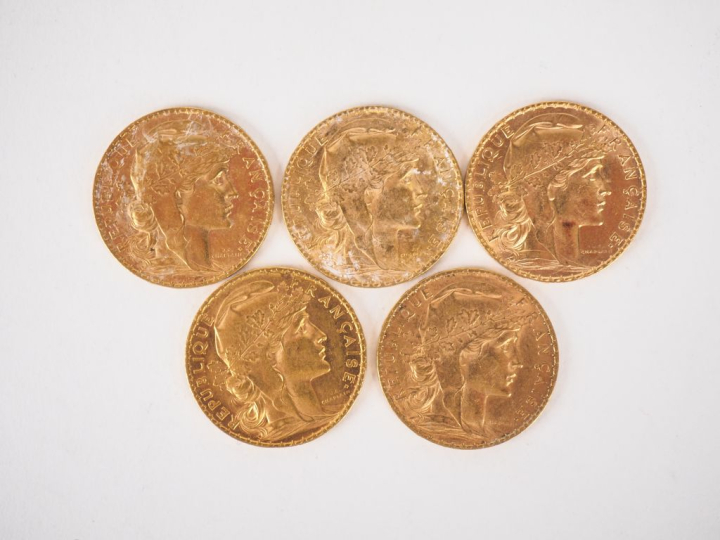 Cinq pièces de 20 Francs or, 1906. FRAIS ACHETEURS 10% HT.   