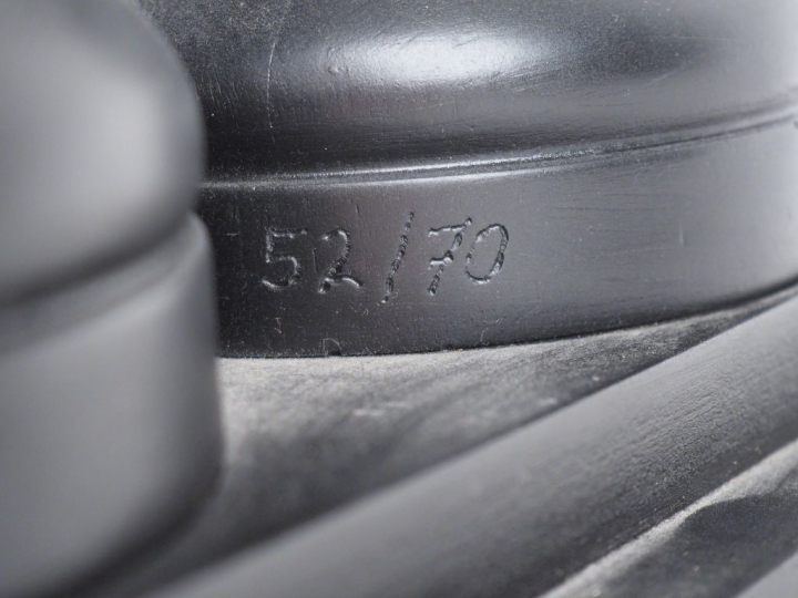 Fernandez ARMAN (1928-2005) "Gambit, 2003" Epreuve en résine.  Signée 