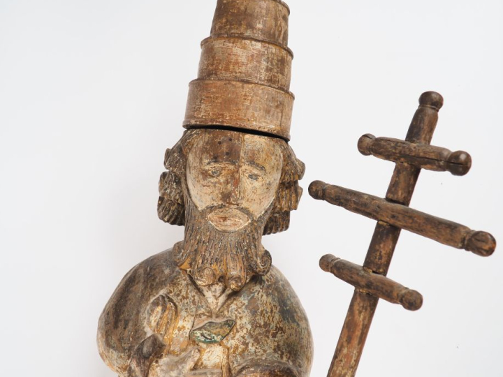 Sculpture fin XVIIIème début XIXème en bois. "Evêque orthodoxe". H. 10