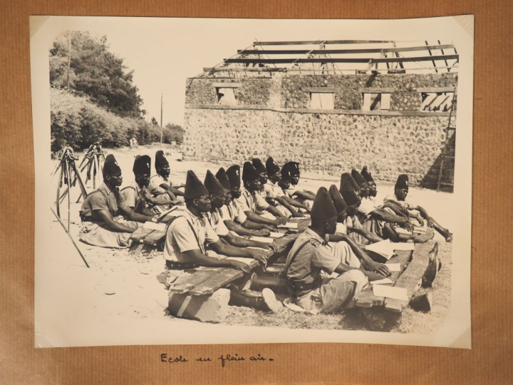 Album de 294 photographies.