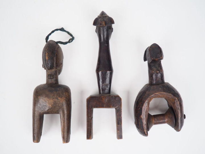 Lot de trois étriers de poulies, Côte d’Ivoire A. Gouro Bois à patine 