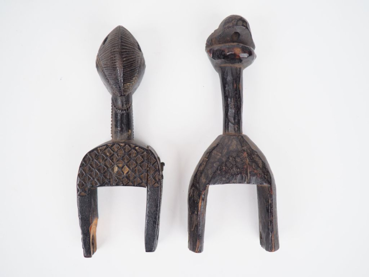 Lot de deux étriers de poulies, Côte d’Ivoire  A. Baoule Bois à patine