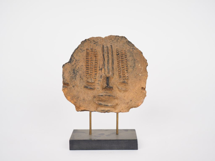 Visage Bura Asinda Sikka, Niger/Burkina Faso Terre-cuite à engobe clai