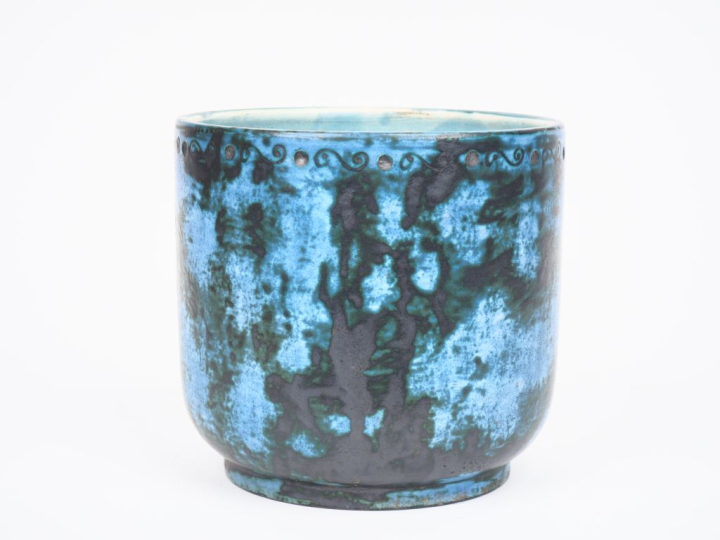 BLIN.  Vase cylindrique en céramique polychrome à décor de personnage 