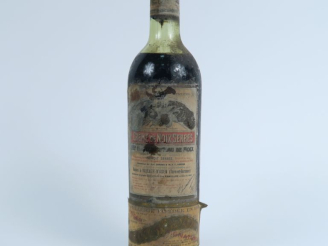 Vente aux enchères 1 VIEILLE BOUTEILLE CRÈME DE NOIX DE SERRES - BS