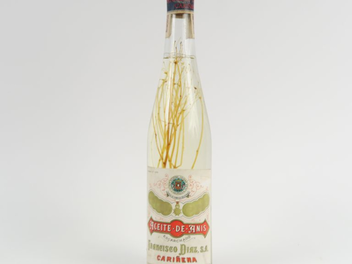 1 VIEILLE BOUTEILLE ACEITE DE ANIS FRANCISCO DIAZ