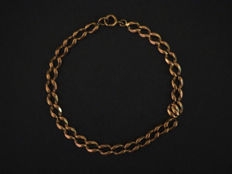 Vente aux enchères Bracelet souple en or jaune 750, maille fourmette.  Poids. 10,38 g  (a