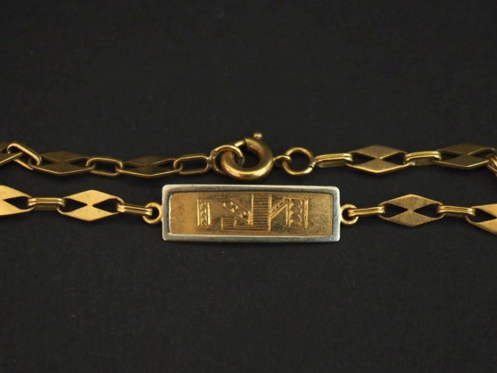 Petit bracelet gourmette en or jaune 750, maille fantaisie, orné en so