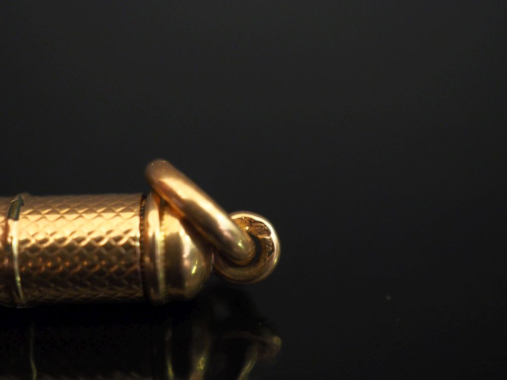 Porte-mine en or jaune 750.  Long. 4,8 cm Poids tel. 6,48 g   