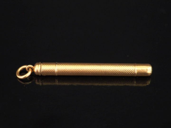 Porte-mine en or jaune 750.  Long. 4,8 cm Poids tel. 6,48 g   