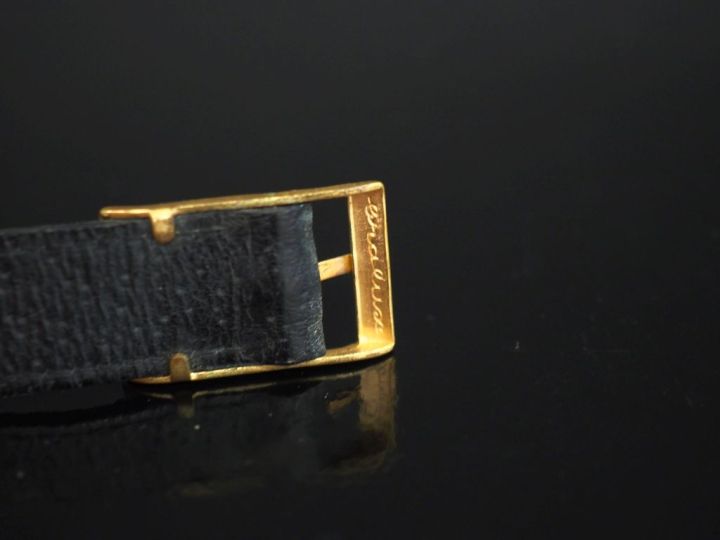 LIP, Elgiloy Montre bracelet, boitier en or jaune 750. Cadran rond à c